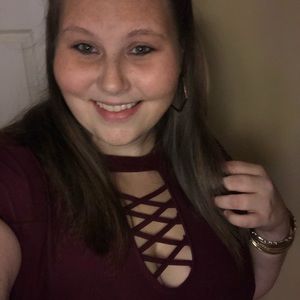 Meet your Posher, Kayla